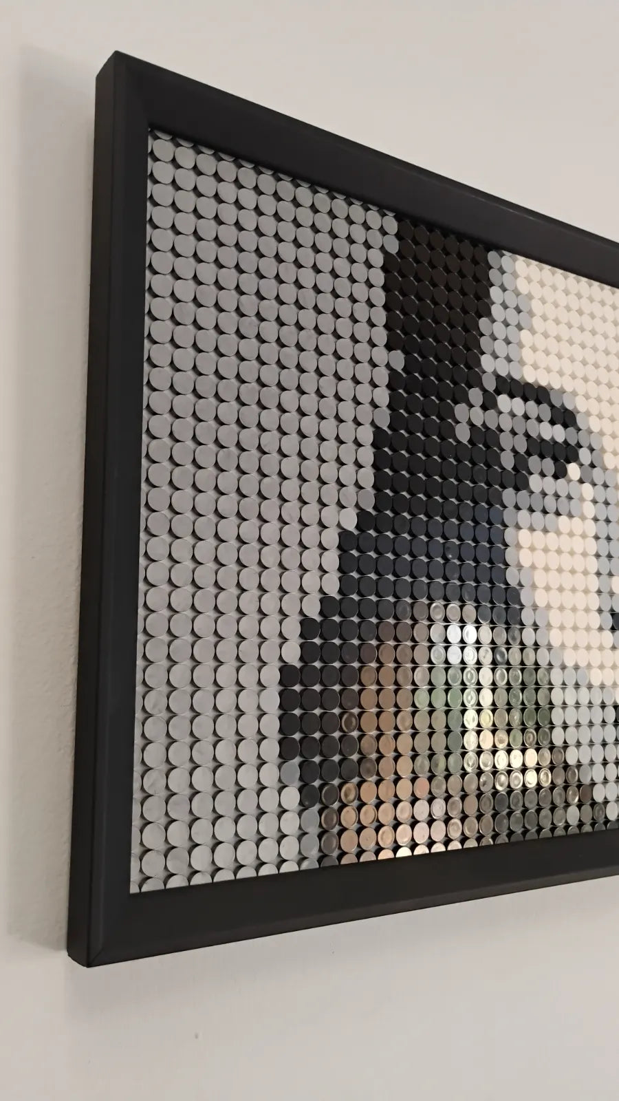 Mosaico pixel art Retrato de Mon Laferte con bloques – 2048 Piezas