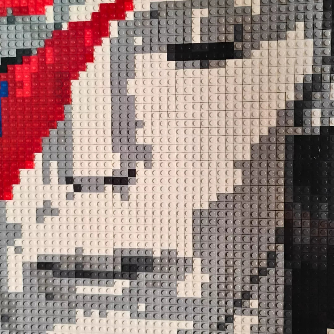 Retrato Pixel Art de David Bowie – 6800 Piezas Tipo LEGO® | Arte Pop 51x76 cm