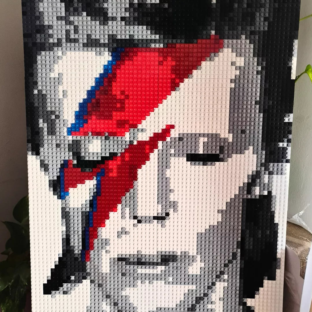 Retrato Pixel Art de David Bowie – 6800 Piezas Tipo LEGO® | Arte Pop 51x76 cm